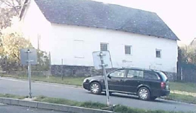 Policie vyšetřuje pád cyklisty, hledá svědkyni v osobáku