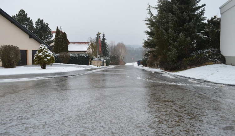 Meteorologové vydali výstrahu před sněhem, platí pro celý Jihočeský kraj