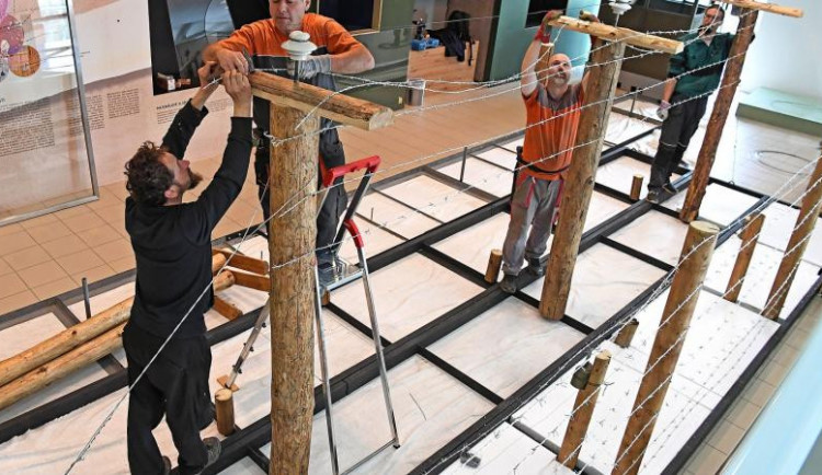 Návštěvníci v Technickém muzeu uvidí kus Železné opony.