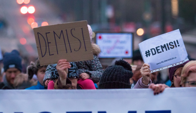 Na demonstraci na Letnou se z Brna chystají tisíce lidí