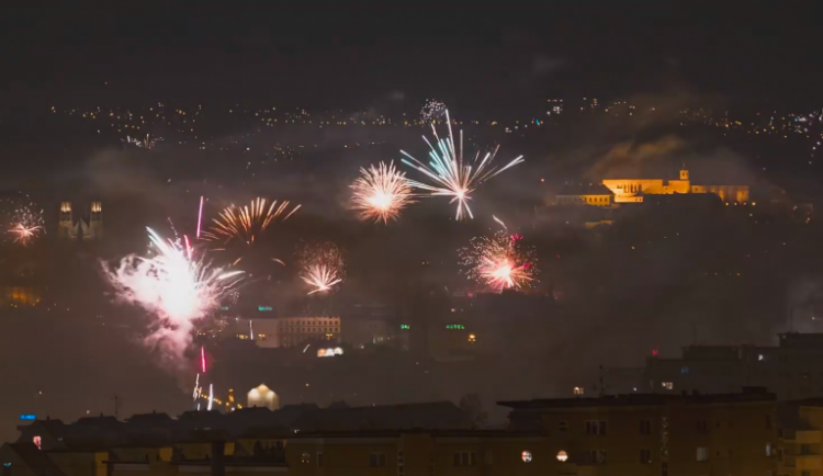 Místo rachejtlí kulturní program. Brno chce kultivovat oslavy Silvestra na Svoboďáku
