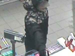 Nepoznáváte tohoto muže?