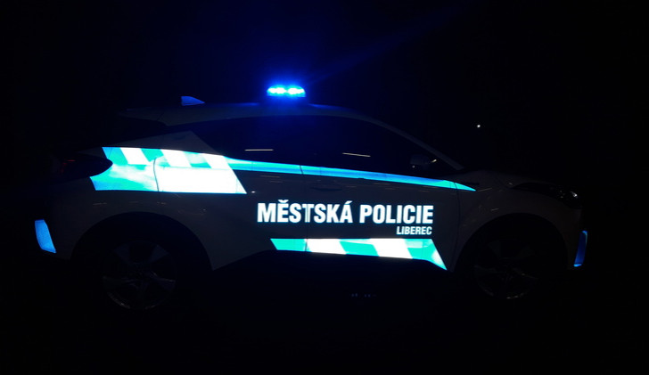 Řidič v Liberci nerespektoval značení, strážníci mu naměřili přes jedno a půl promile