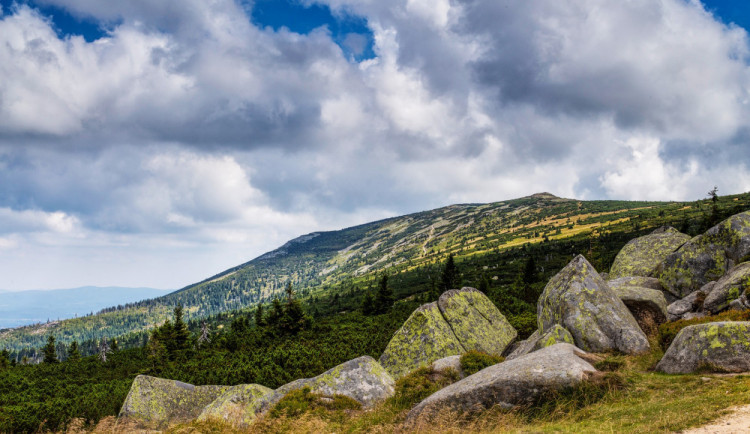 Návštěvníci Krkonoš si ochrany přírody váží. Někteří by ji dokonce zvýšili