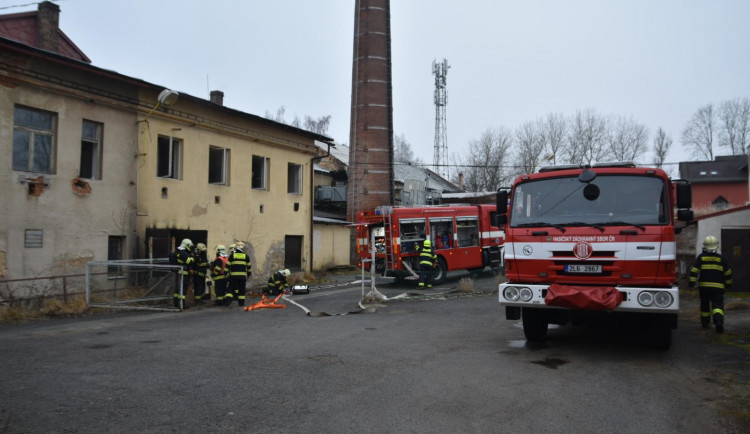V kotelně začal hořet olej. Zaměstnanci zvládli požár sami uhasit