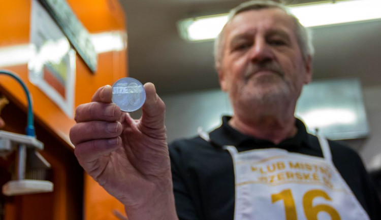 FOTO: Jizerská 50, hořkosladký závod letos zpečetí limitovaná edice medailí