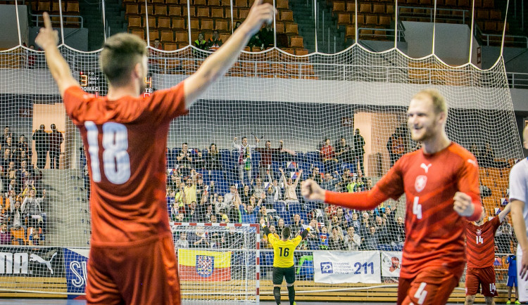 VIDEO/GÓLY: Vstup do kvalifikace na jedničku. Čeští futsalisté porazili v Brně Slovinsko 3:1