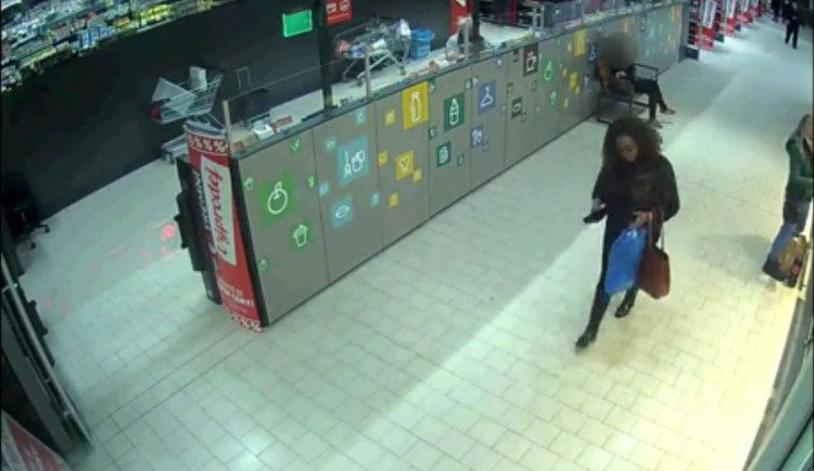 Policie pátrá po řidičce