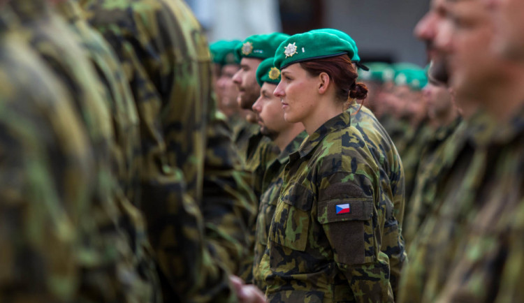 Denisa Albaniová boduje v Czech Press