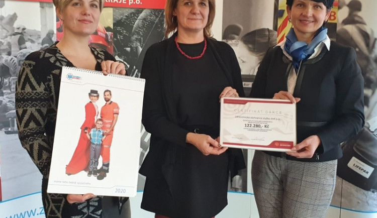 Kalendáře vynesly 122 280 korun