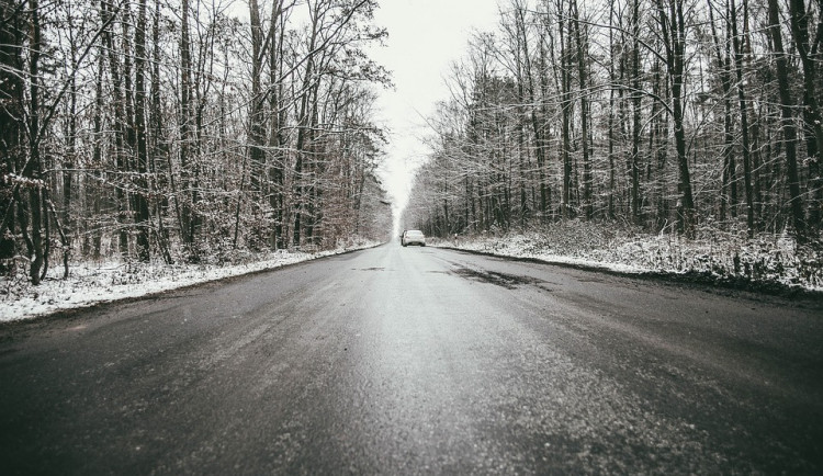 V platnosti je výstraha před náledím, platí pro celý Jihočeský kraj