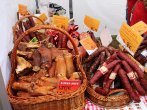 Slavnosti moravského uzeného na hradě Veveří navštívilo o víkendu 5 tisíc lidí