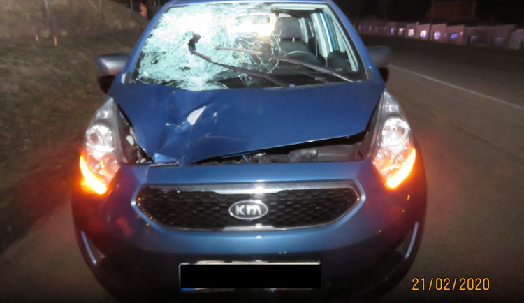 Opilý řidič srazil a zabil v Brně staršího chodce, který přebíhal silnici mimo přechod. Policisté hledají svědky