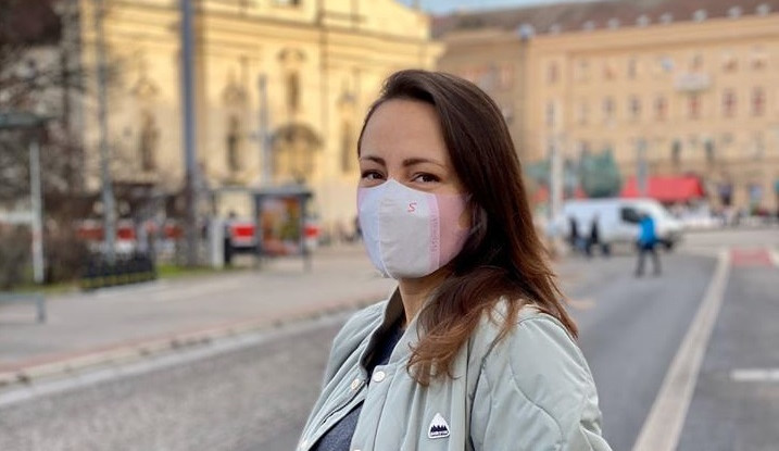 Brněnská firma začne dodávat masky zabíjející koronavirus už na konci března