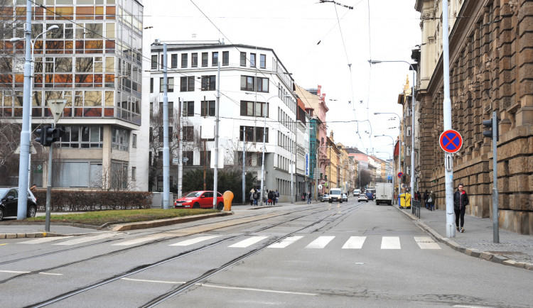 Ulice Veveří od Žerotínova náměstí