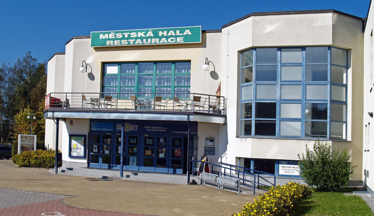 Pokud by záchranka potřebovala náhradní sídlo, sloužit jí bude jablonecká městská hala