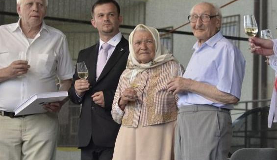 V 99 letech zemřela Růžena Komosná, legendární vyšívačka krojů ze Slovácka