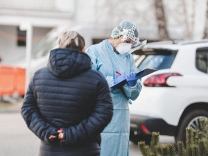 V Jihomoravském kraji zůstává 383 potvrzených případů koronaviru, vyléčila se už více než stovka lidí