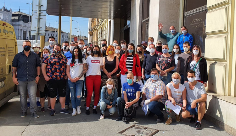 Dobrovolníci iniciativy Pomáháme si 2020