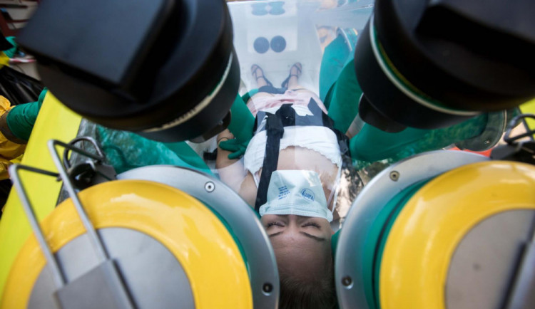 Nemocnice u svaté Anny přijala ženu s covid-19 ve vážném stavu. Lékaři jí budou léčit remdesivirem