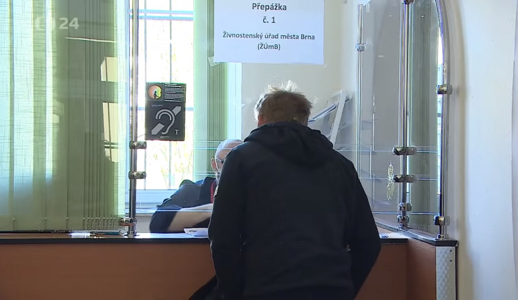 Otevírají další pracoviště magistrátu a rozšiřují se úřední hodiny, úředníci doporučují objednat se předem