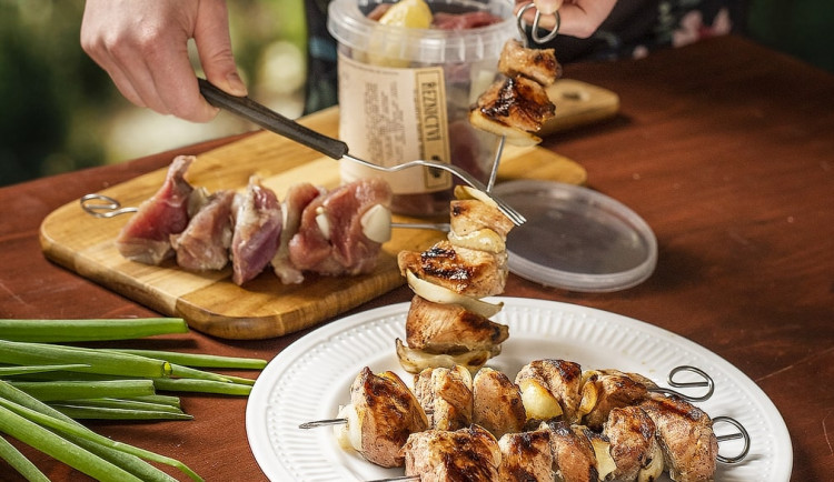 Grilování je fenomén, miluje ho většina lidí v Česku