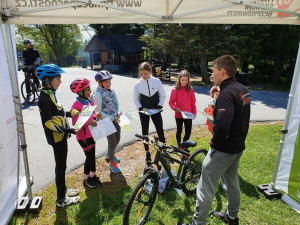 Projektu Na kole jen s přilbou je deset let. S cyklisty bude slavit napříč celou republikou