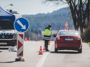 Přes hraniční přechod Břeclav-Kúty už mohou Češi jet na Slovensko