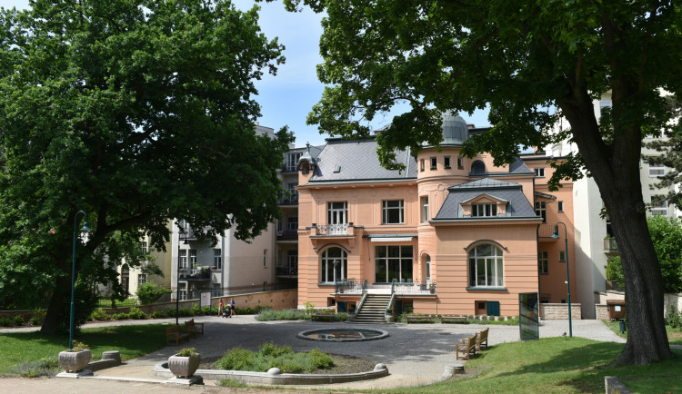 Branka_zahrada_tugendhat_lowbeer__2_