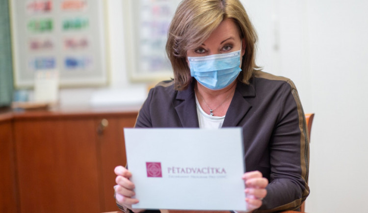 Vyšší schodek zvýší hypotetický dluh každého občana České republiky k 200 tisícům korun