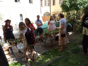 Dobrovolníci zájemcům poradí s nákupem