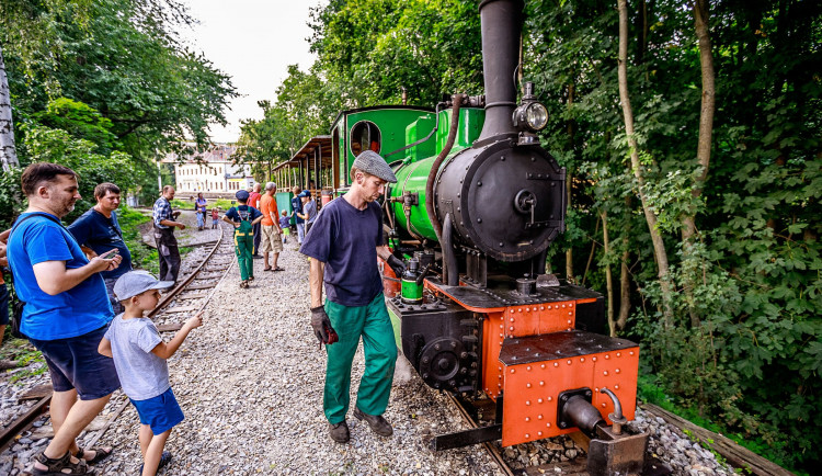 Projížďka historickým vláčkem