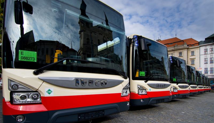 Nafta končí, jihlavská MHD bude využívat výhradně autobusy na plyn
