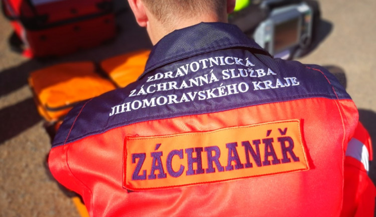 V Brně se čelně srazili dva cyklisté, utrpěli těžká zranění