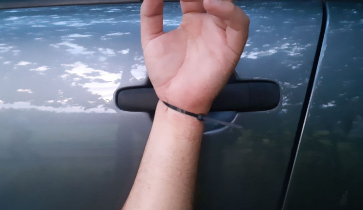 Údajně oloupený muž by scénáře ke kriminálkám psát nemohl