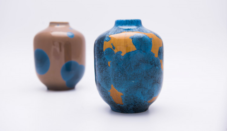 Krystalické vázy Milana Pekaře