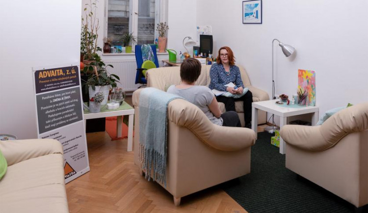 Se závislostí na automatech, alkoholu i drogách pomůže poradna ve Frýdlantě