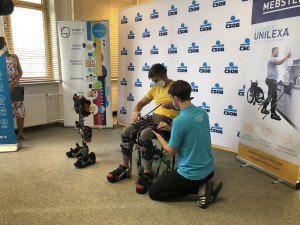 Postavit se zpátky na nohy už není jenom sen pro lidi na vozíku