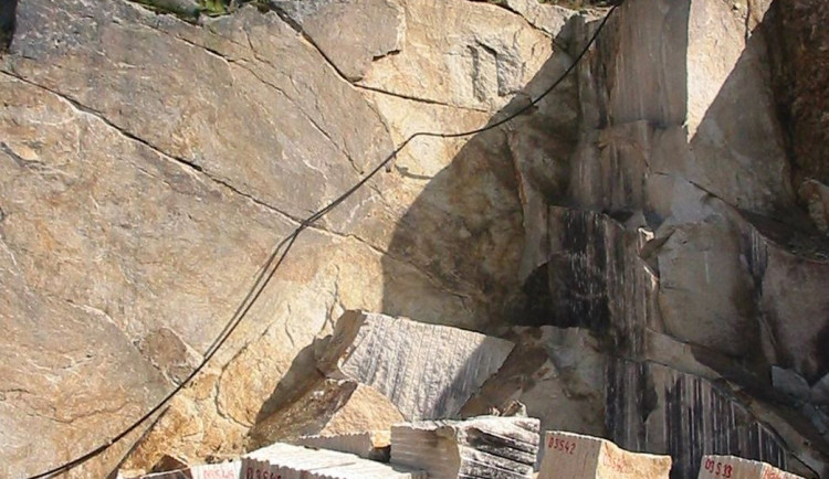 Do lomu na Černé Studnici se vrátil ruch, těžba ale v plánu není