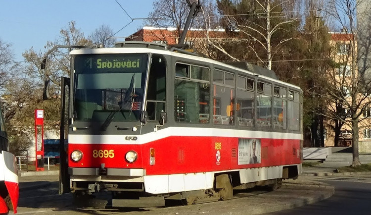 Praha vyřadila z provozu dvacet tramvají. Budou jezdit v Brně