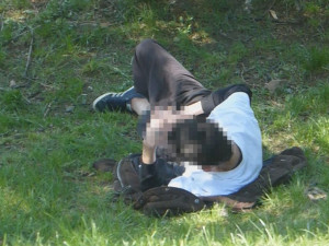 Žena nahlásila onanistu v centru Brna. Cizinec masturboval až do příjezdu strážníků