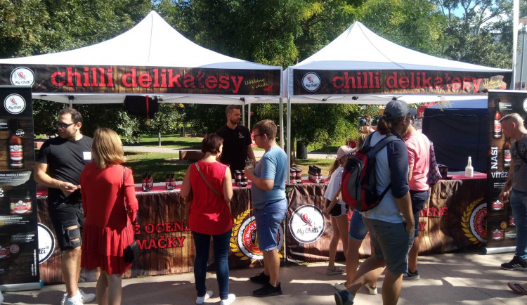 Stánky s chilli nabídkou