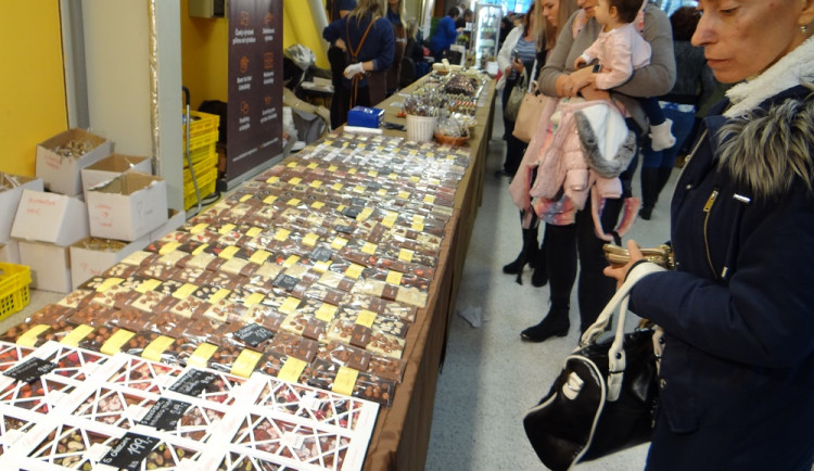 ČokoFest ve Slavkově láká návštěvníky i na netradiční čokoládové pochutiny, jako je maso, pivo či víno