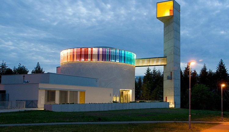 V Brně na Lesné požehnali kostelu blahoslavené Marie Restituty