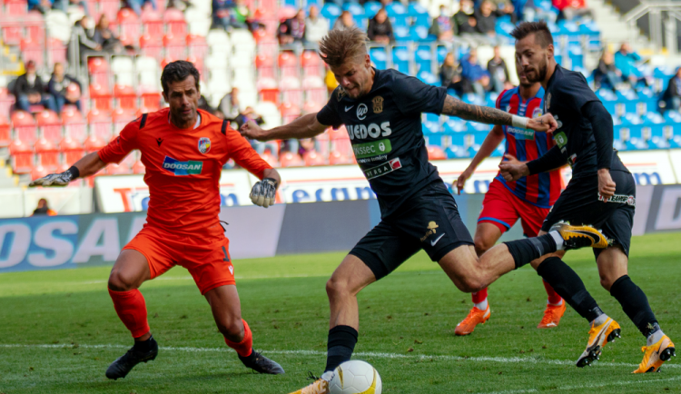Zbrojovka padla potřetí v řadě. Na Plzeň nestačila a prohrála 1:4