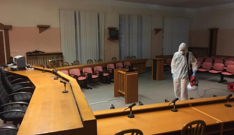 Půl hodiny péče a zničení virů na celé týdny. Firma z Brna zabezpečuje prostory unikátní polymerovou dezinfekcí