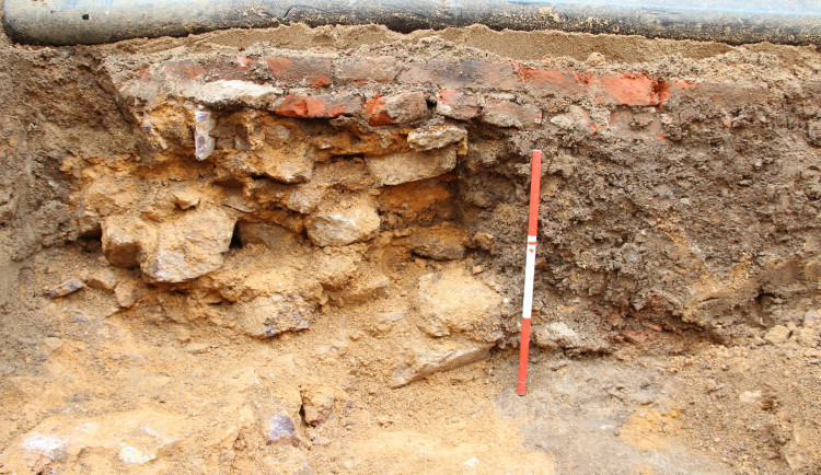 5461CE9F-D5CA-44A5-952A-B3AA2E10E904