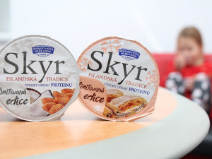 Islandská tradice v českých domovech. SKYR Bohušovické mlékárny zasytí, potěší a osladí vám den. A venku má novou zimní edici!