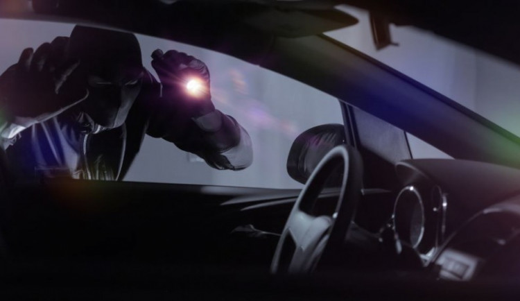 A16C7AD1-6A33-4A03-8348-C058647D5B5B