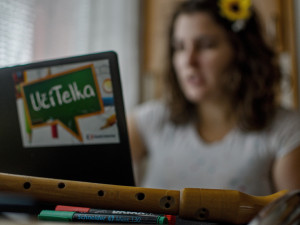 Chybí nám interakce a pozornost u studentů, reagují učitelé na on-line výuku